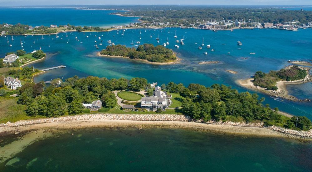 The Wedding Website of Matt Merritt and Cassandra Henkenius