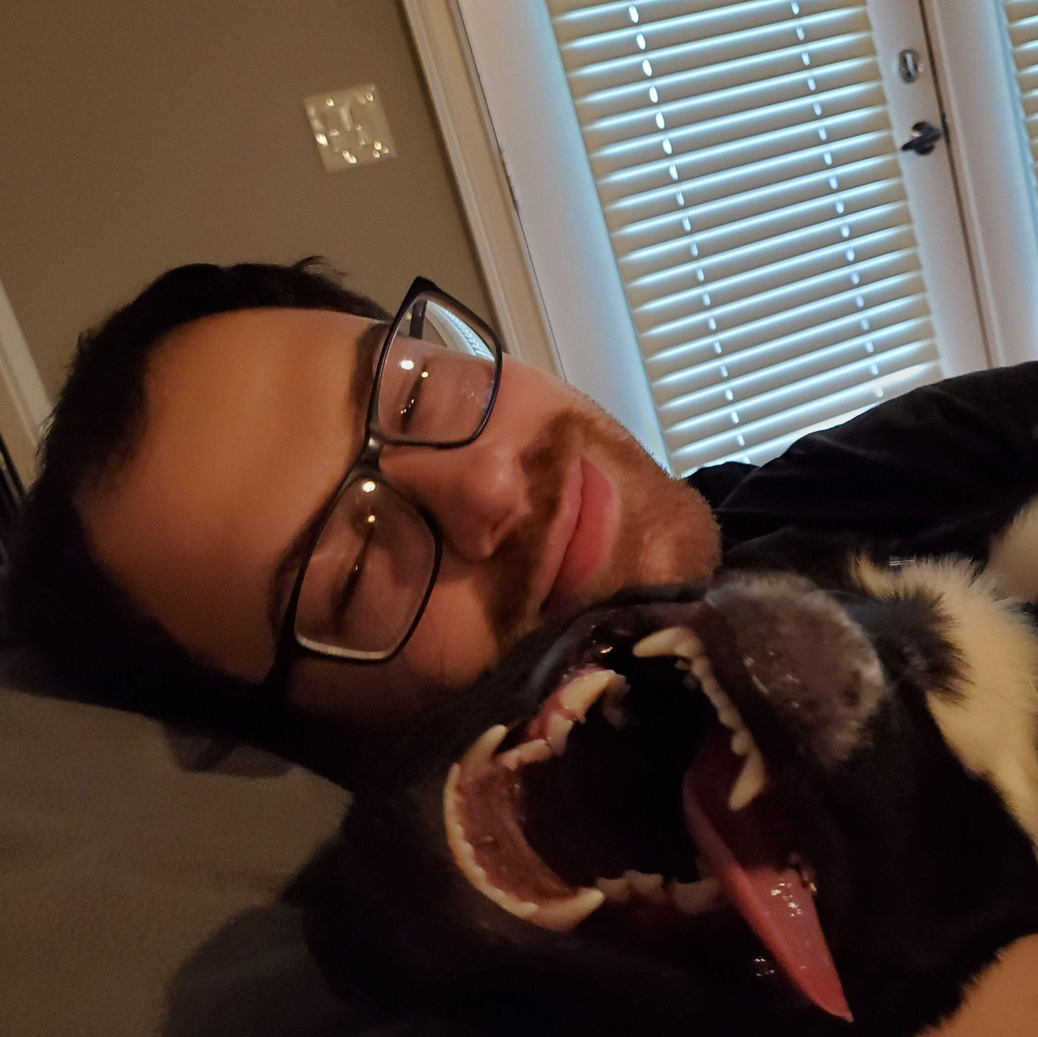 Whose said being a doofus wasn't cute. Eduardo with Herclues.