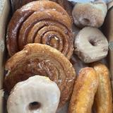 VG Donut & Bakery