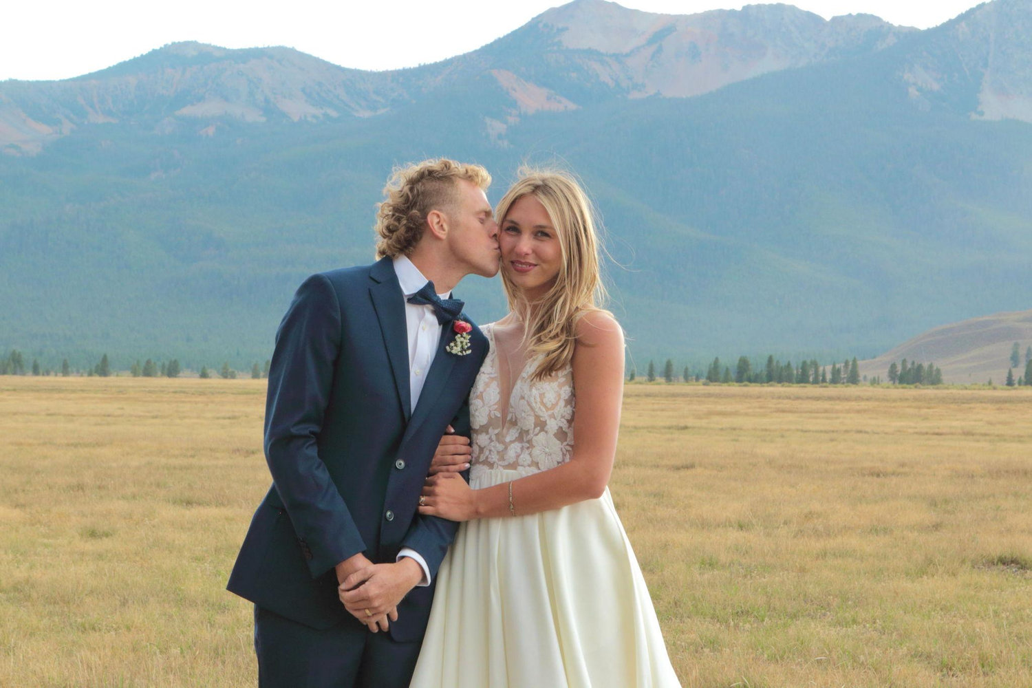 The Wedding Website of Dana Nicole Murray and Taylor Andrew Warren