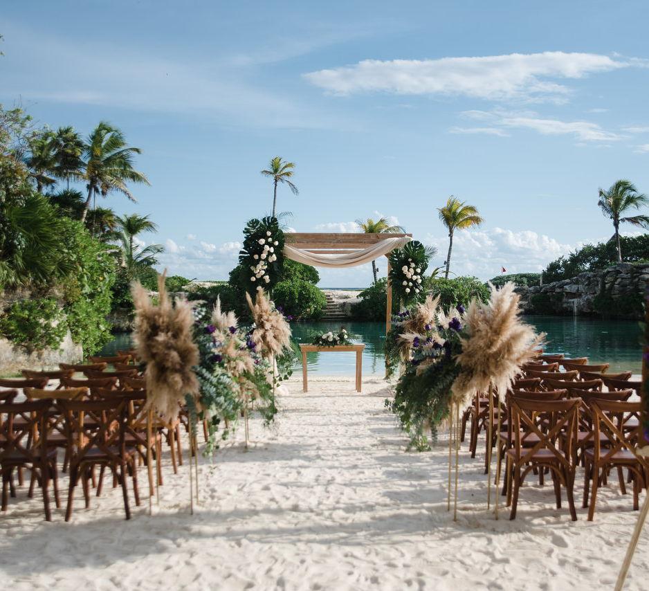 The Wedding Website of Ivan Olivas and Sarai Garza
