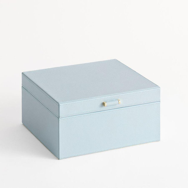 Quinn Jewelry – Chambray Medium Box (Foil)
