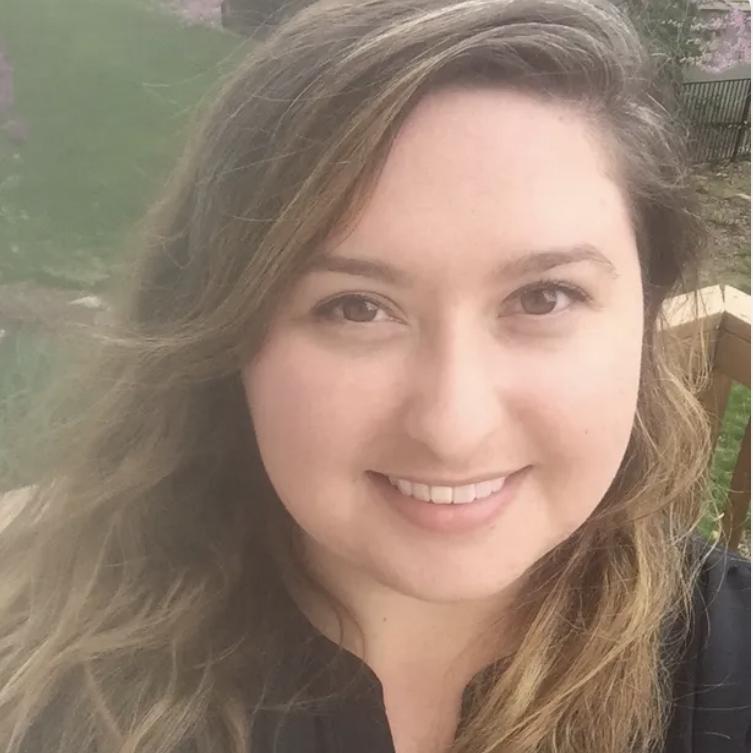 Liz’s profile picture on Hinge