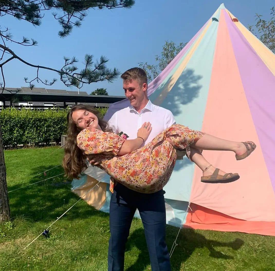 The Wedding Website of Aidan Frampton and Julia Smith