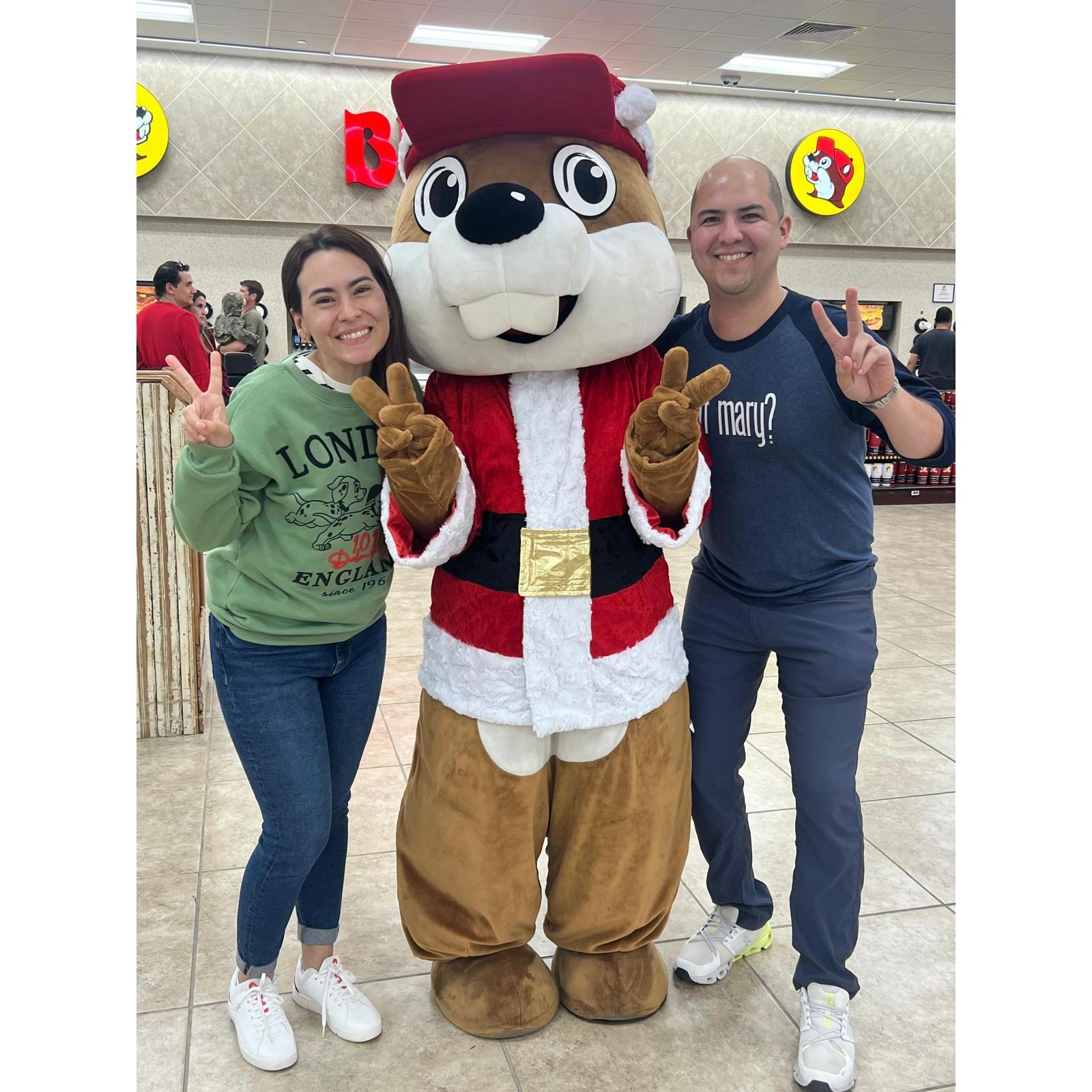 Foto en Buc-ee's *** Can't say you live in TX without a photo @Buc-ee's