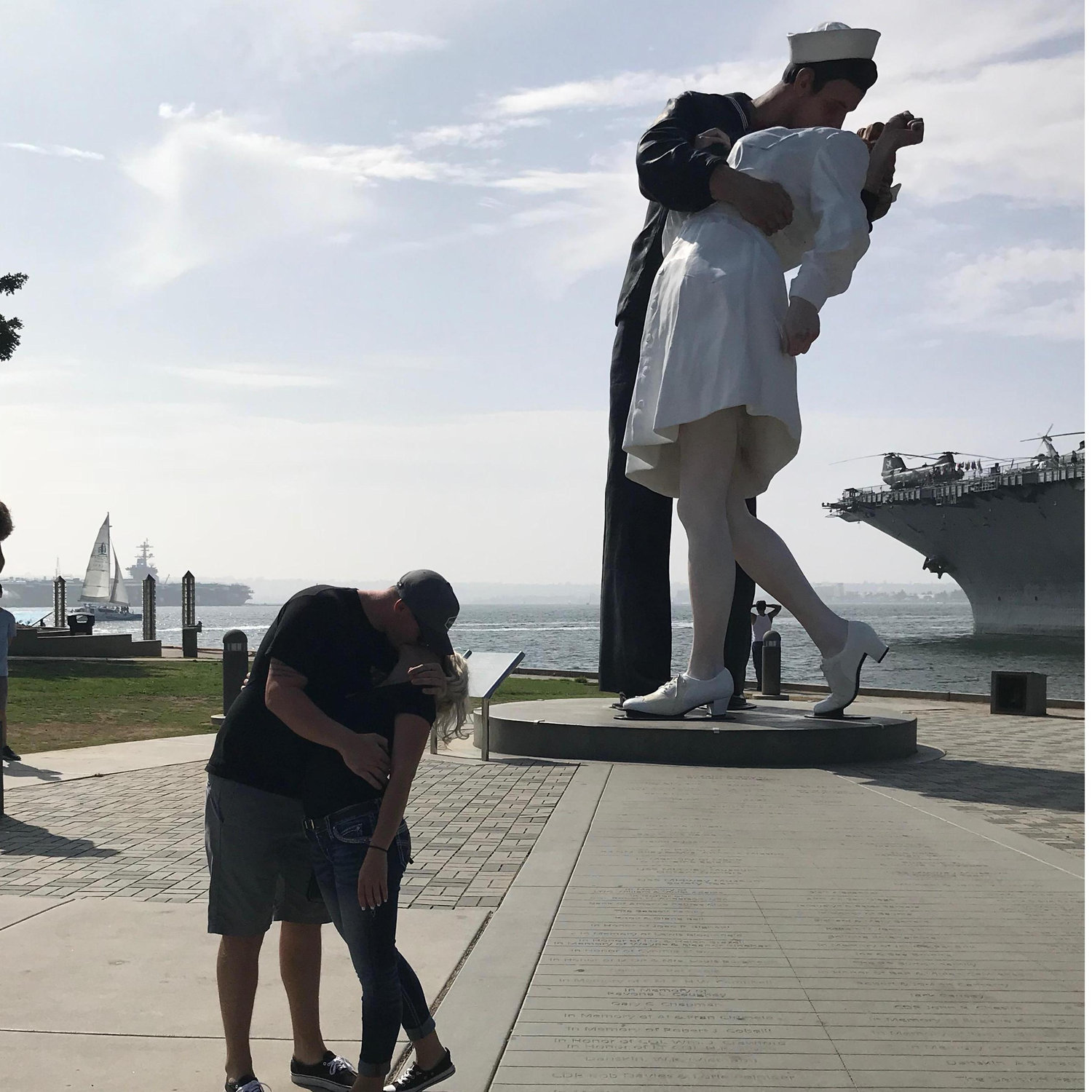 The Kissing Sailor Statue