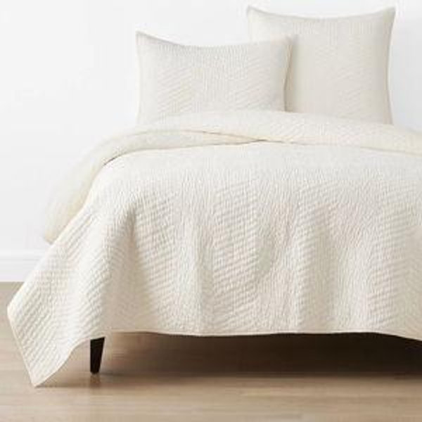 Voile Quilt with Shams - Ivory, King