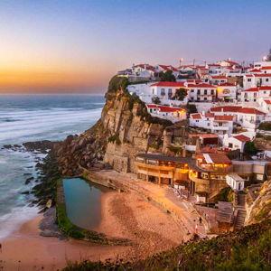 Round Trip Plane Tickets to Portugal