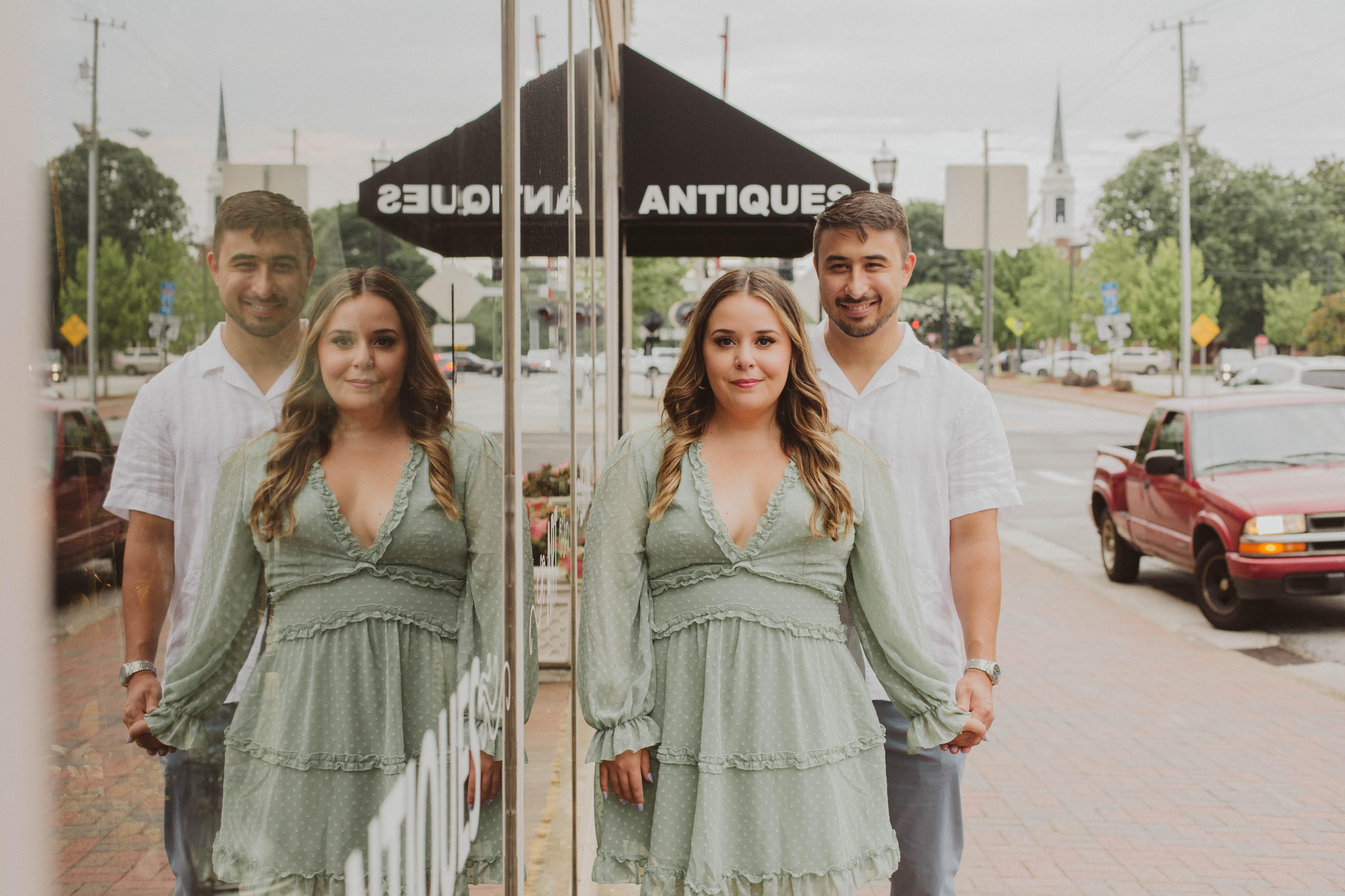 The Wedding Website of Khadija Chafouk-Idrissi and Daniel Rogers