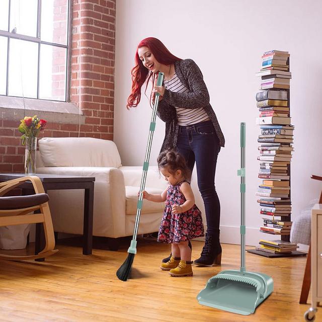 Broom and Dustpan Set in Large Green