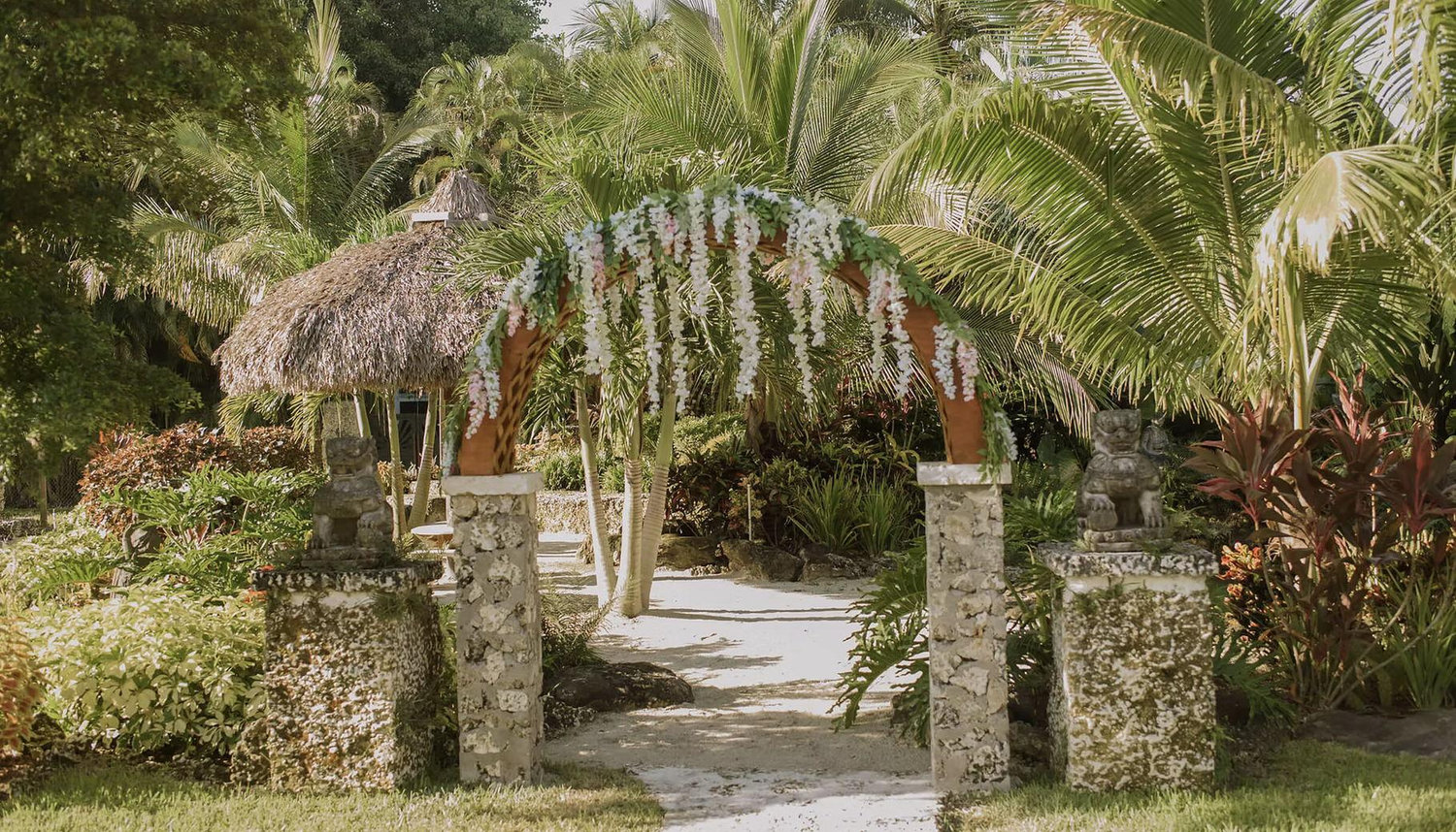 The Wedding Website of Chelsea Vasquez and Devon Spears