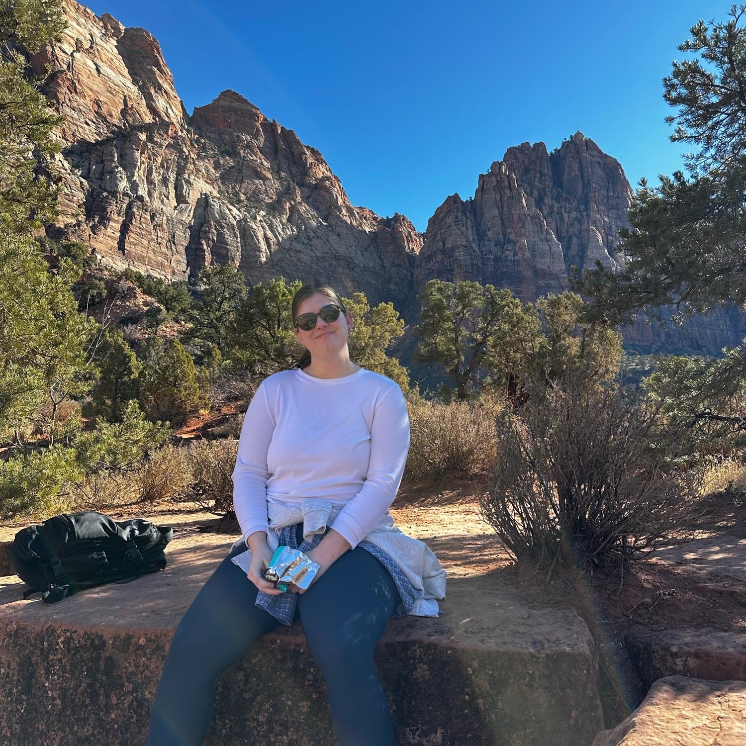 Malynns last moments as an unengaged woman!