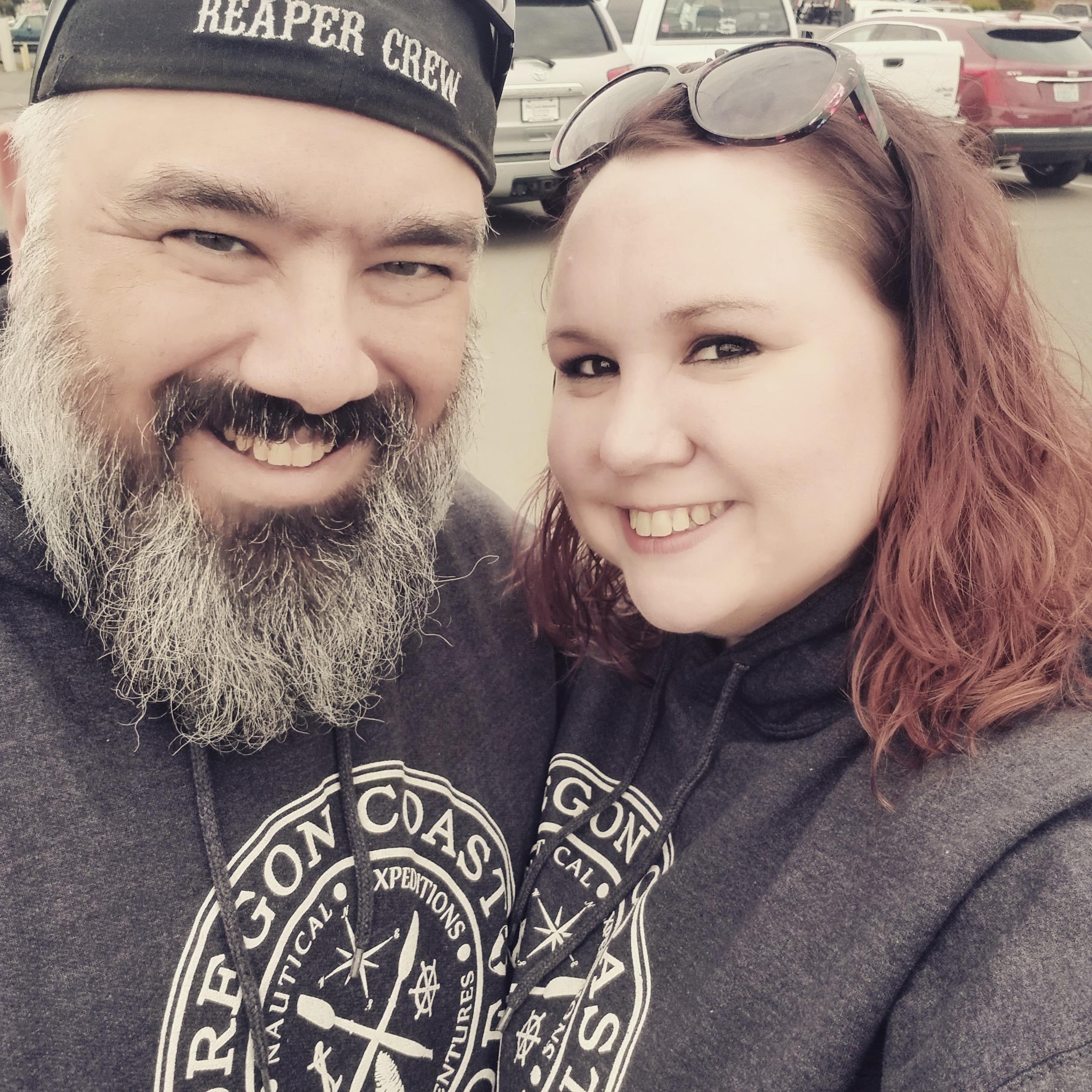 Matching couples, stay together. Spontaneous beach trip!