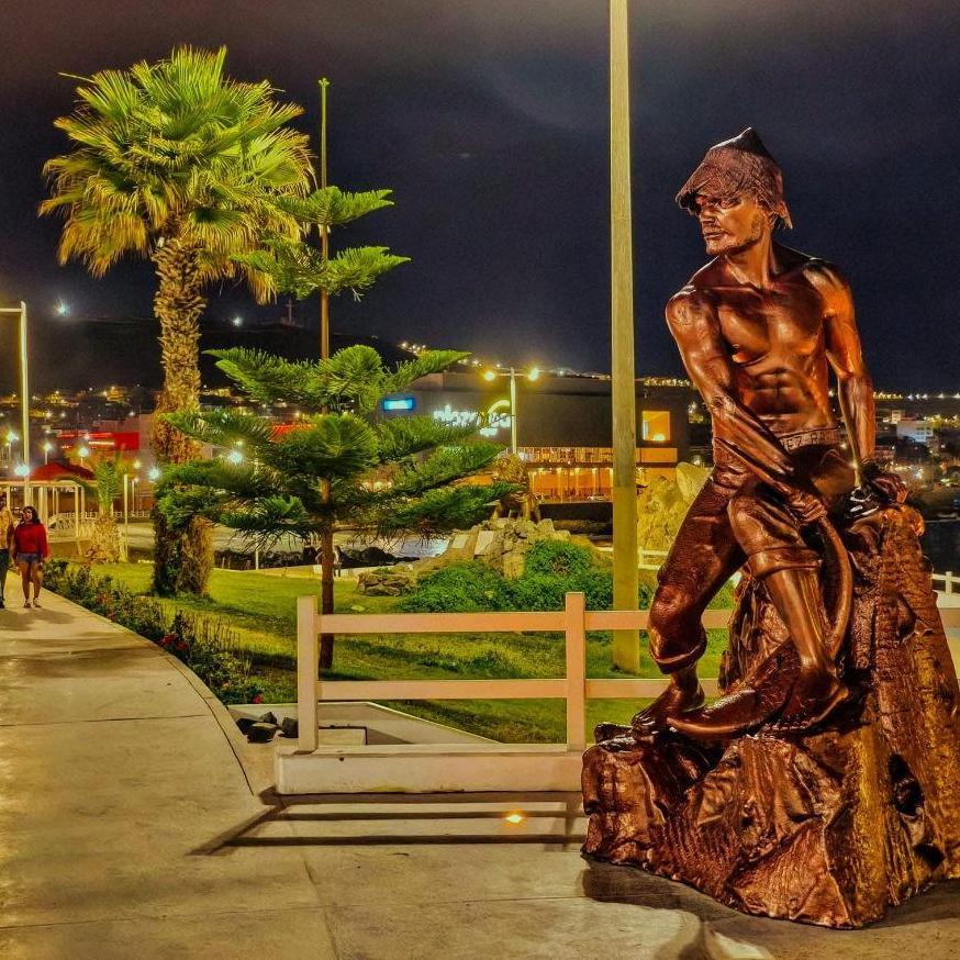 The fisherman, important sculpture of Ilo