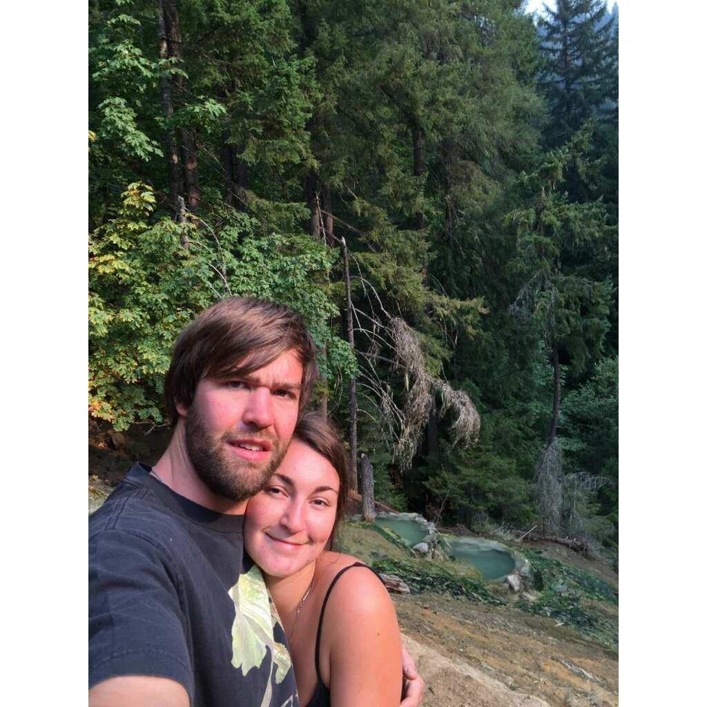 August 2015: Umpqua Hot Springs trip on the way to Hood River, Oregon