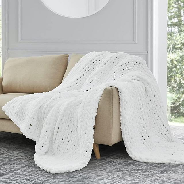 Sunyrisy Chunky Knit Throw Blanket, Luxury Soft Cozy Chenille Throw Blanket, Large Throw Bed Blanket for Couch, Sofa, Home Decor,Gift - Machine Washable (White 50x60 in)