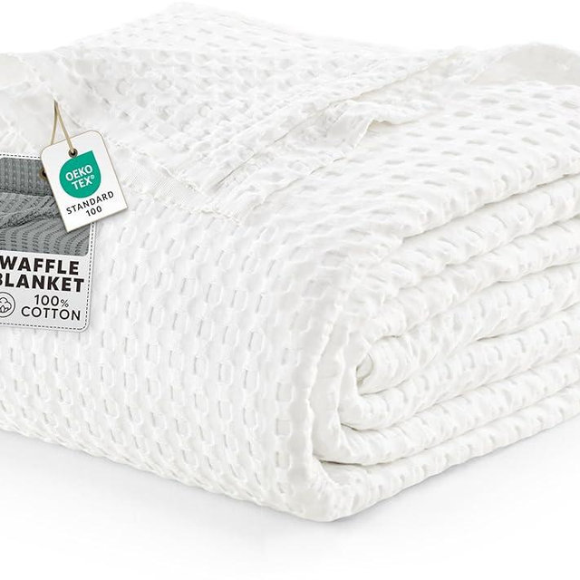 Utopia Bedding White 100% Cotton Waffle Blanket 300 GSM [Full - 90x84 Inch] Soft Lightweight Breathable Bed Blanket for All Season