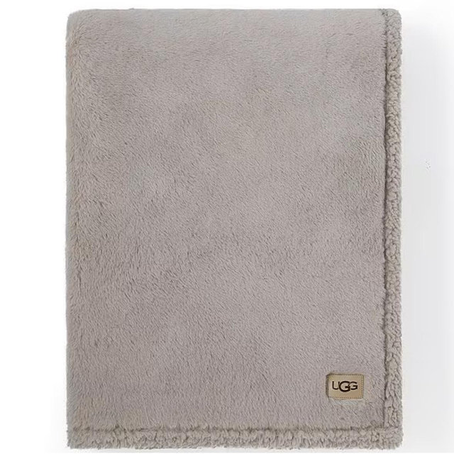UGG Cynthia Faux Fur Plush Throw Blanket