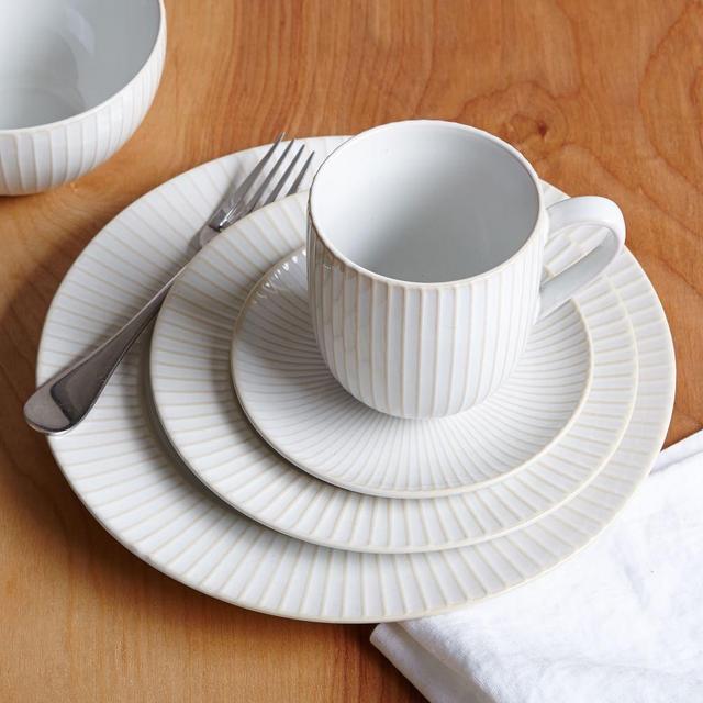Textured Dinnerware, Set of 16, White