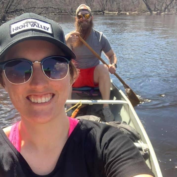 Canoe trip along Snake River