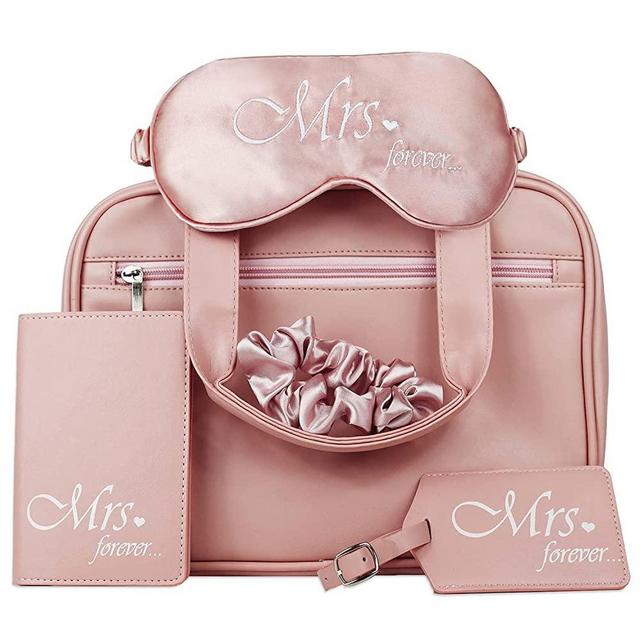 Honeymoon Travel Essentials - Unique Bachelorette Gifts for Bride - 5-Piece Bridal Shower Party Gift - Champagne Pink