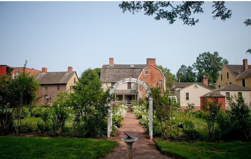 The Wedding Website of Chelsea Tyrrell and Elias Witherow