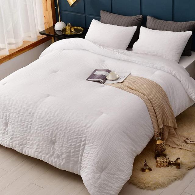 AveLom Seersucker Queen Comforter Set (90x90 inches), 3 Pieces - 100% Soft Washed Microfiber Lightweight Comforter with 2 Pillowcases, All Season Down Alternative Comforter Set for Bedding, White