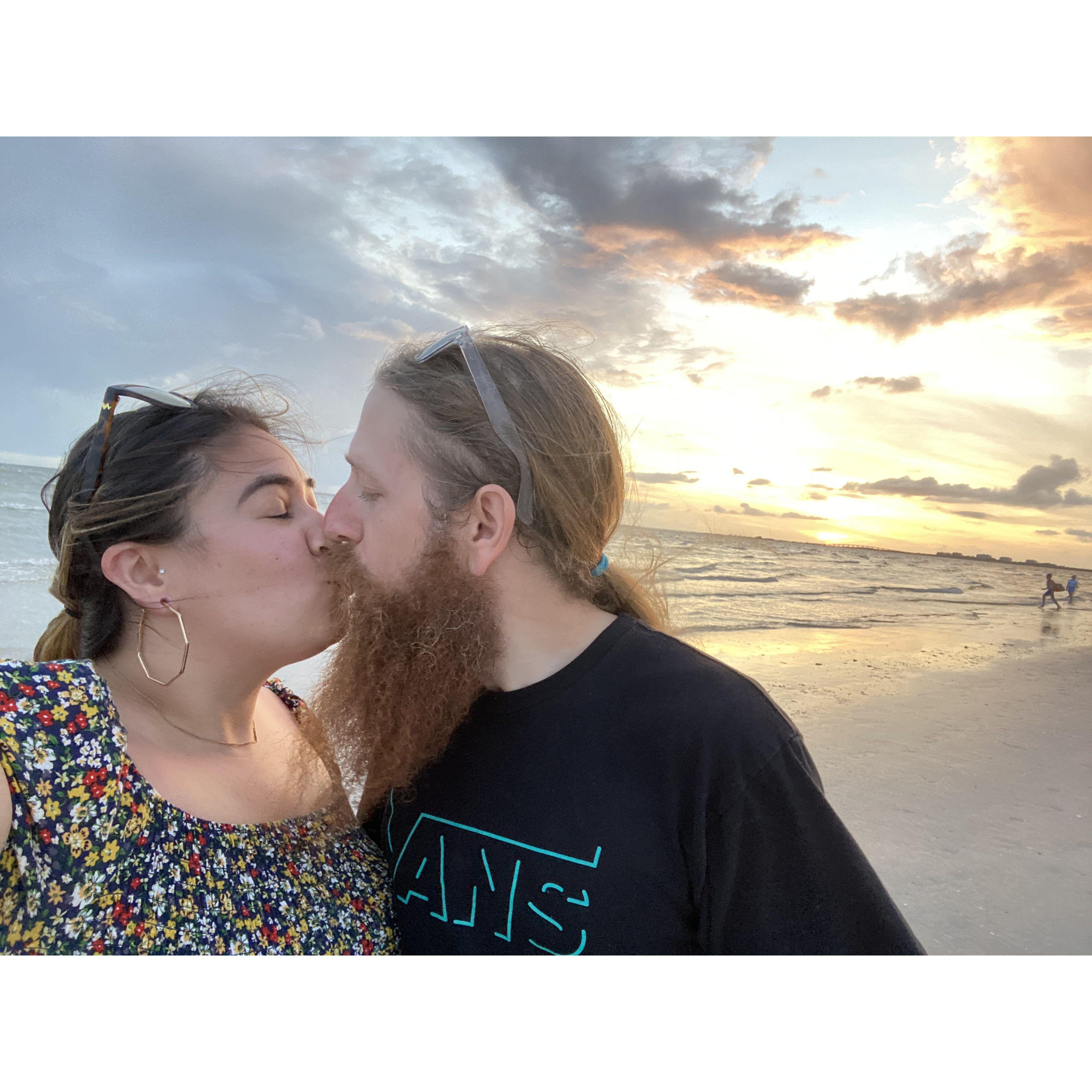smooches in Fort Meyers