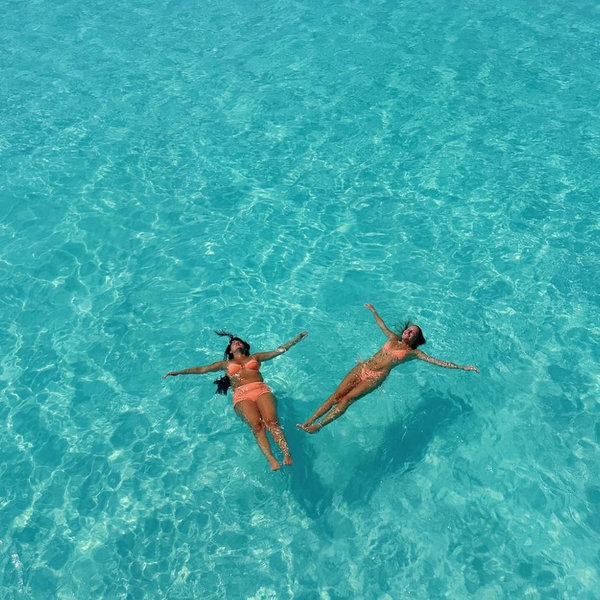 Honeymoon 🐠🍹 Our top wish! 💛
