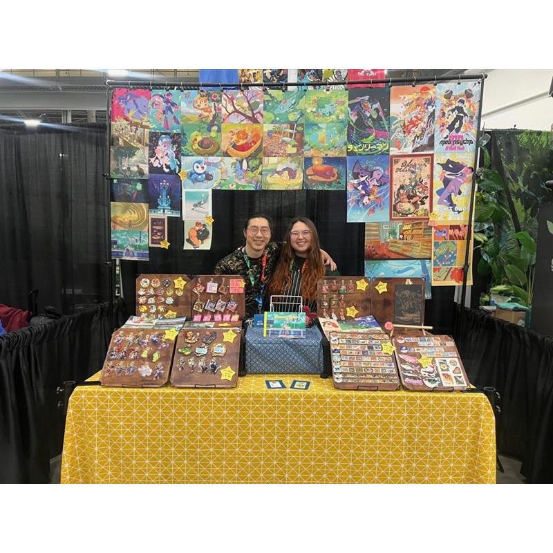 Justin and I worked Peggy's booth together - we're better partners than coworkers.