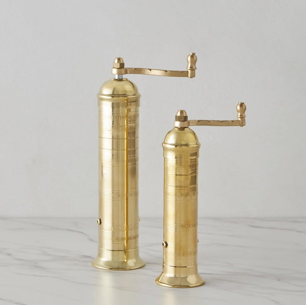 Salt and pepper grinders