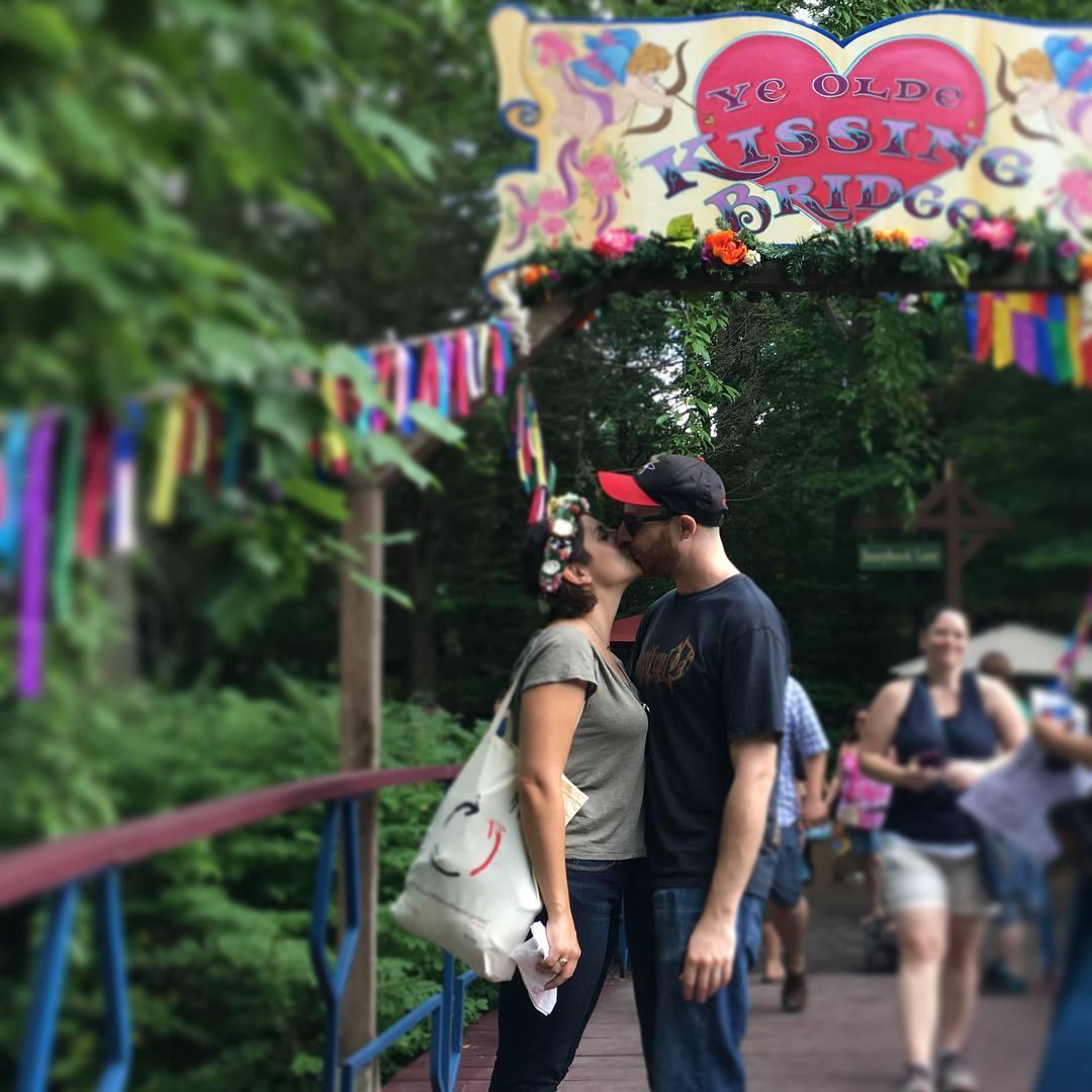 We <3 the New York Renaissance Faire. Smooching on the kissing bridge as boyfriend/girlfriend in 2017