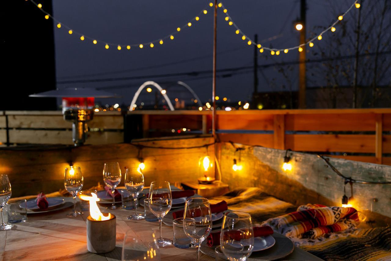 The Wedding Website of Lauren Seymour and Timon Covelli