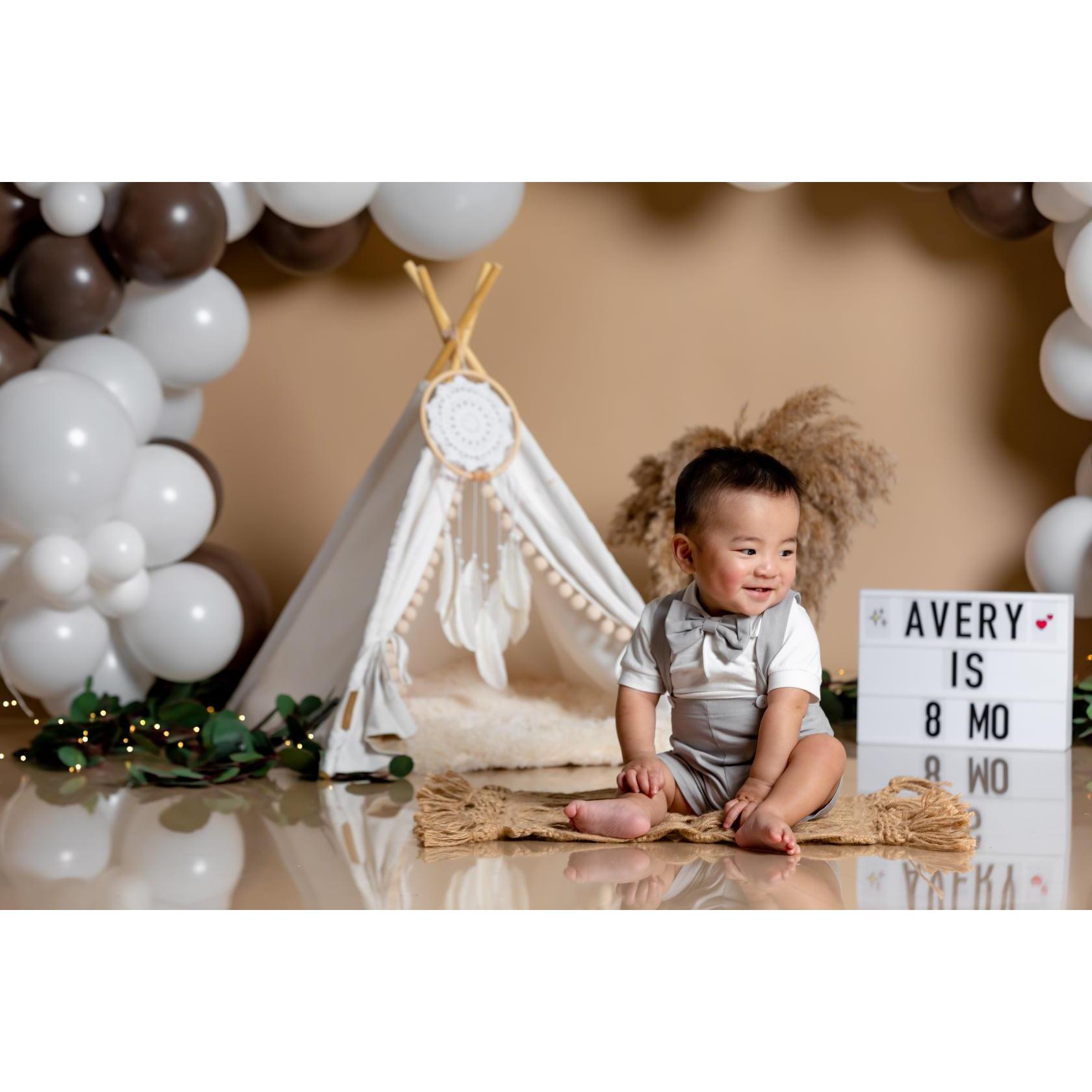 I'm a product of Mommy and Daddy's love. <3
Photography by Olia Luis Photography