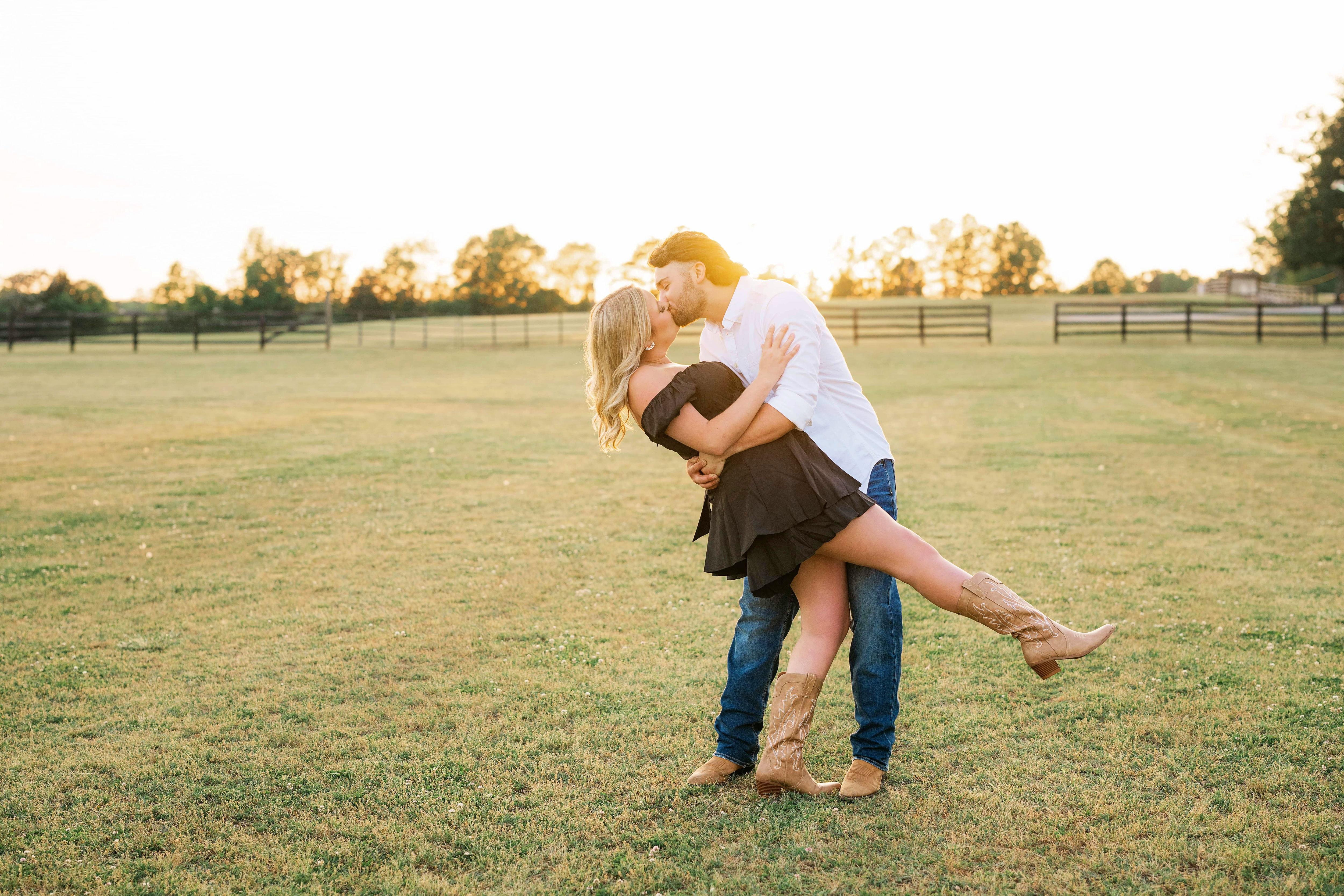 The Wedding Website of Samantha West and Austin Dailey