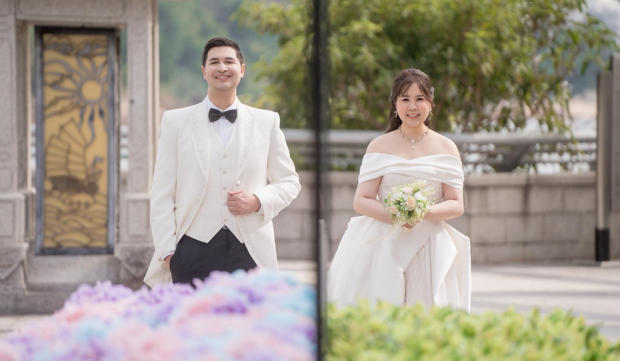 Hero Slideshow Image 0