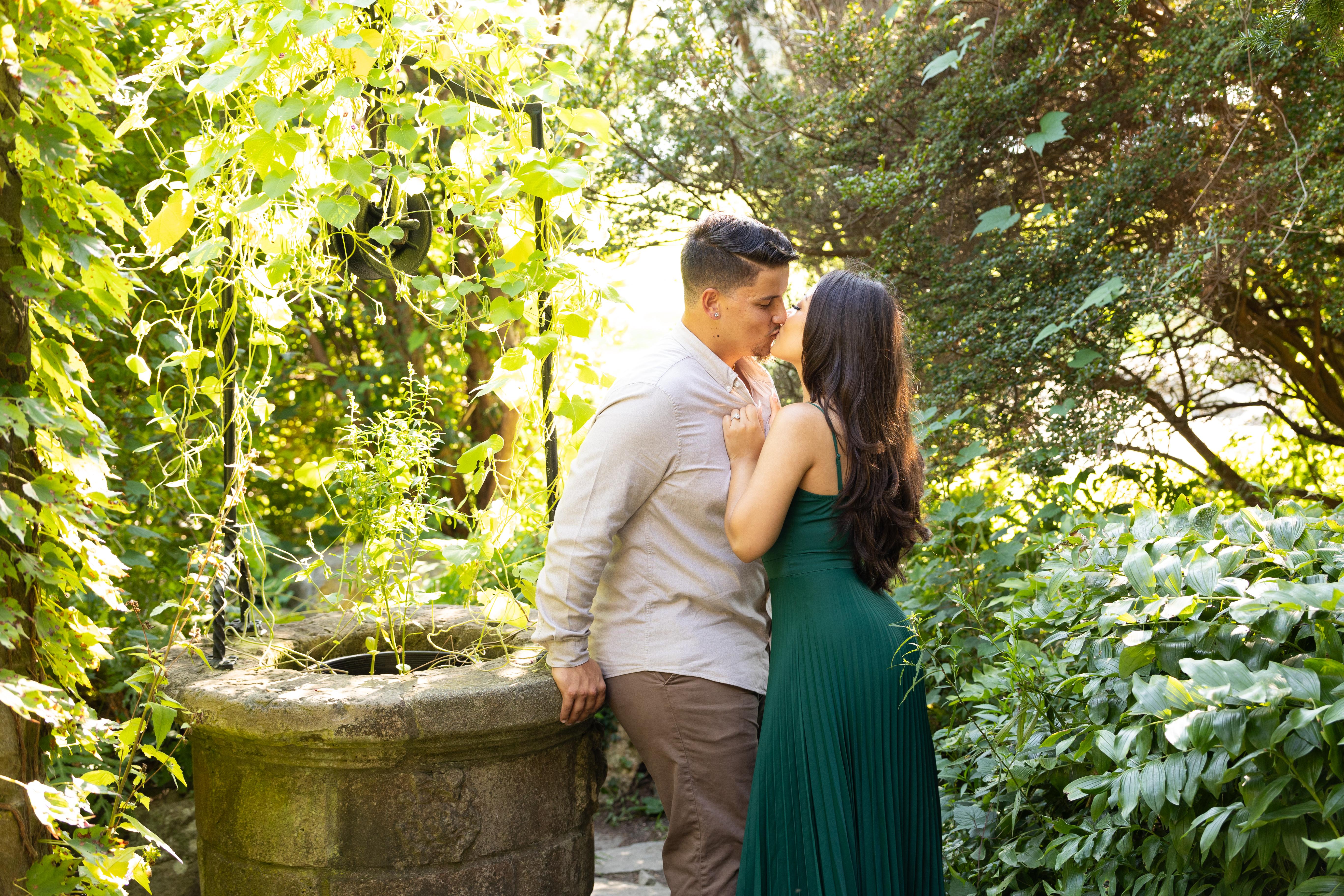 The Wedding Website of Steffany Molina and Arnaldo Alicea