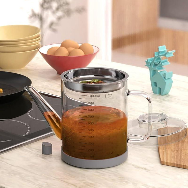 Baffect Glass Fat Separator, Bacon Grease Container with Strainer, Frying Oil Storage Can for Cooking (1L /4 Cups)