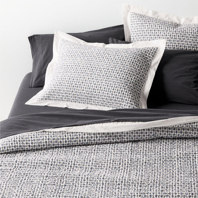 Celeste Organic Cotton Navy Diamond Print King Quilt