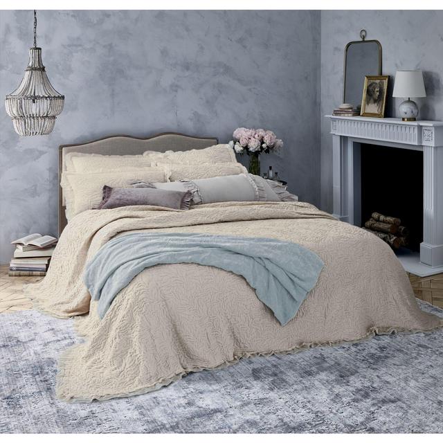 Wamsutta® Vintage Lyon Floral Queen Bedspread in Beige