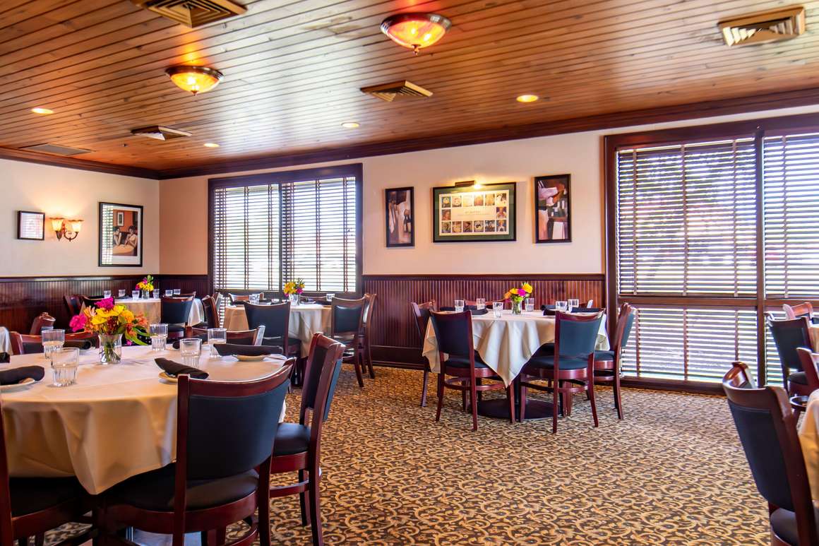 deSha's American Tavern