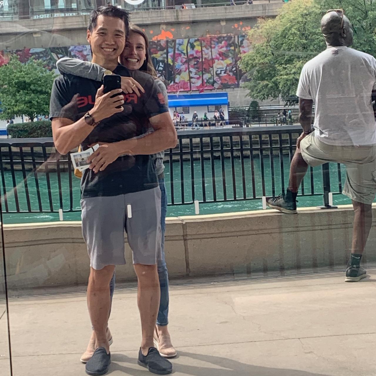 Time for a quick selfie outside the Apple store while waiting on our boat ride!