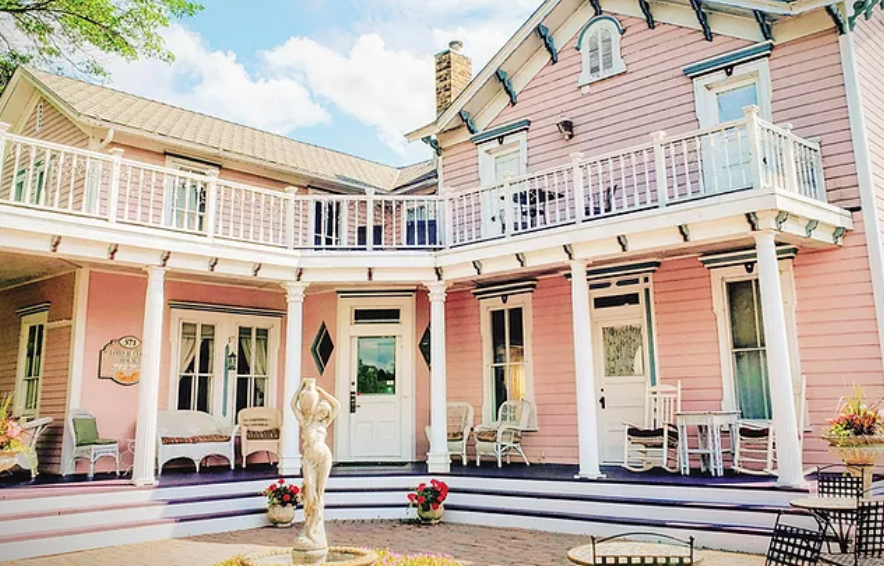 The Wedding Website of Lisa Barnes and Eric Vander Molen