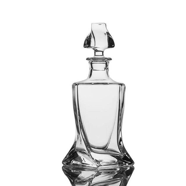 Whiskey Decanter 26 oz Twisted Decanter with Glass Stopper for Liquor Wine Scotch Bourbon Vodka Brandy or Mouthwash Bottle