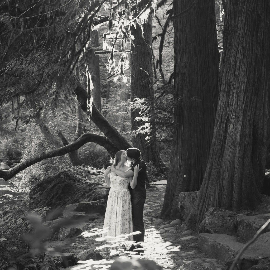 Engagement shoot courtesy of @sunandsparrow