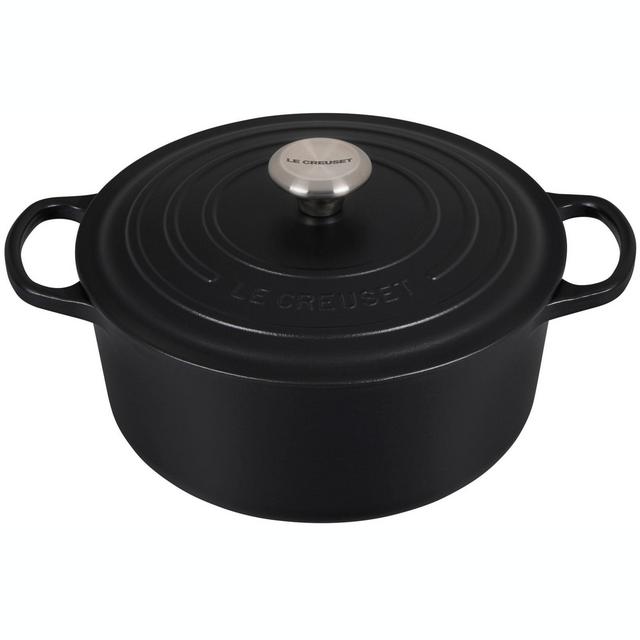 Le Creuset® Signature 5.5 qt. Round Dutch Oven in Licorice