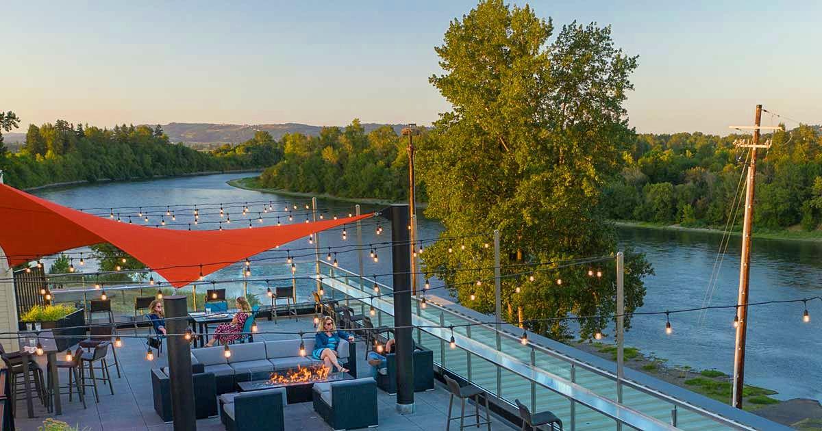 The Wedding Website of Grace Rozelle Everett and Maxwell Dietmar Boenisch