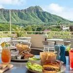 DECK. at Queen Kapiʻolani Hotel | Waikiki / Honolulu | Restaurant / Large Group / Wedding