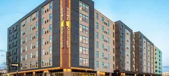 The Wedding Website of Sydney Frank and Cristian Woodford