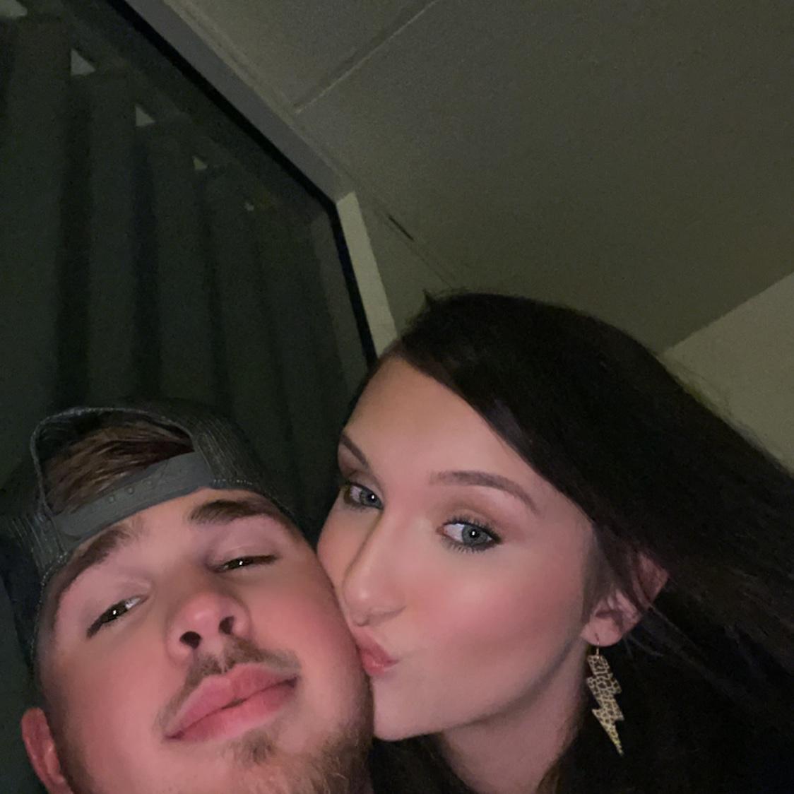 1 year anniversary trip to the beach